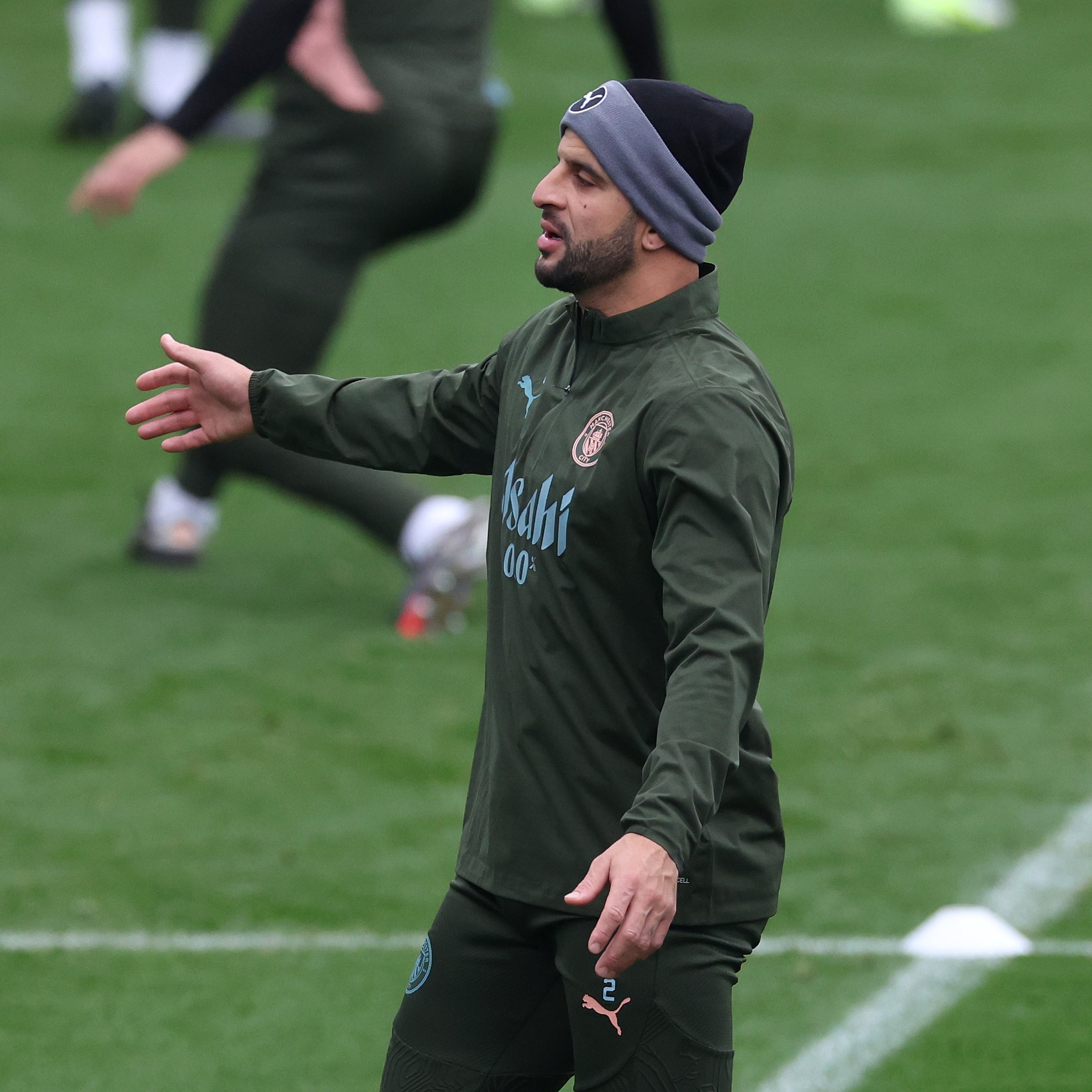 爱游戏官网-包含费耶诺德关键时刻状态回暖，志在社区盾名次提升，话题不断，临场指挥获称赞的词条