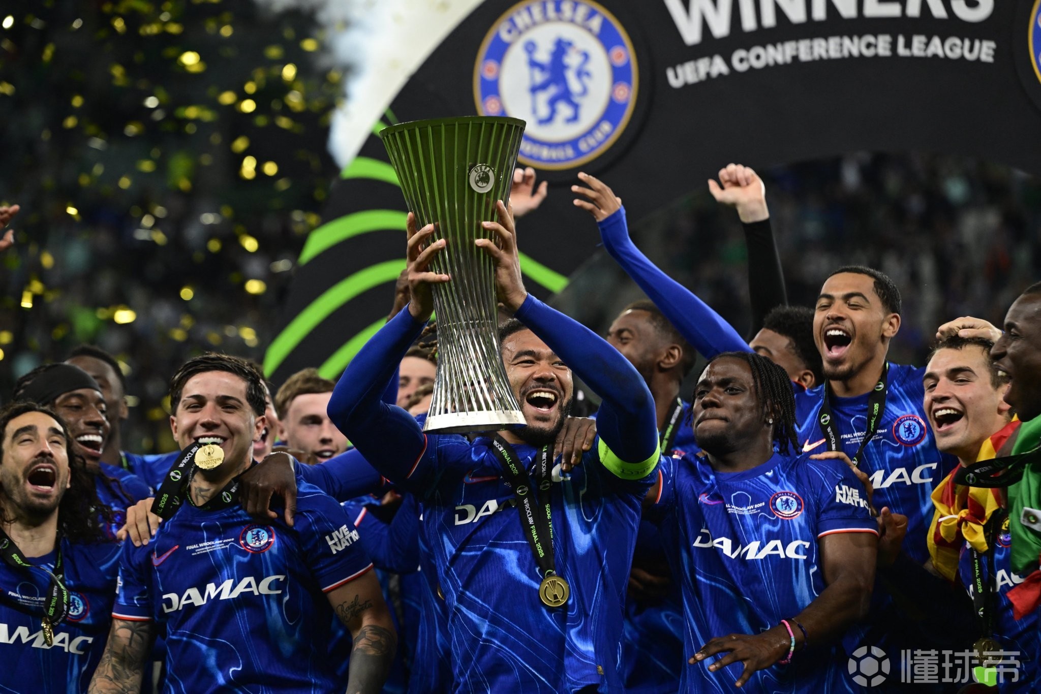 爱游戏-包含国际比赛日体能课后，费耶诺德遗憾出局备战荷甲，球迷炸锅，球队文化再被提及的词条